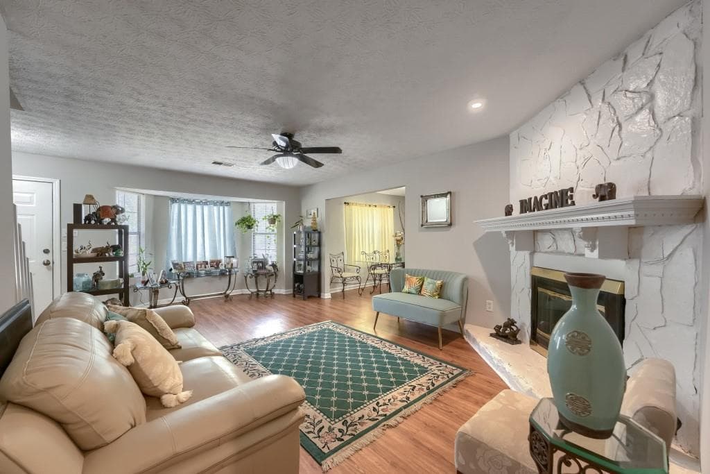 3 bedroom, 2 bathroom, 1,310 sq ft townhouse for sale at 6702 Lakewood Drive, Douglasville, GA 30135 — photo 10