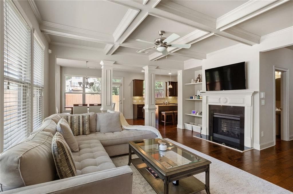 3 bedroom, 3 bathroom, 2,004 sq ft townhouse for sale at 2390 Whiteoak Court, Smyrna, GA 30080 — photo 2