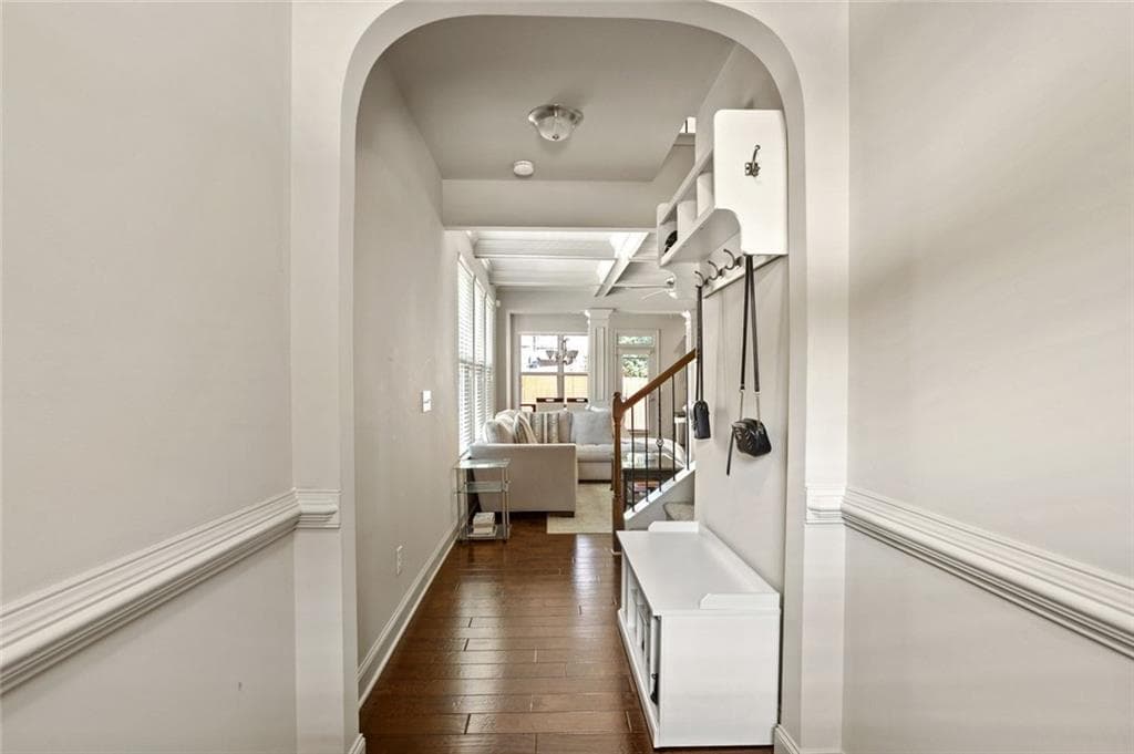 3 bedroom, 3 bathroom, 2,004 sq ft townhouse for sale at 2390 Whiteoak Court, Smyrna, GA 30080 — photo 8