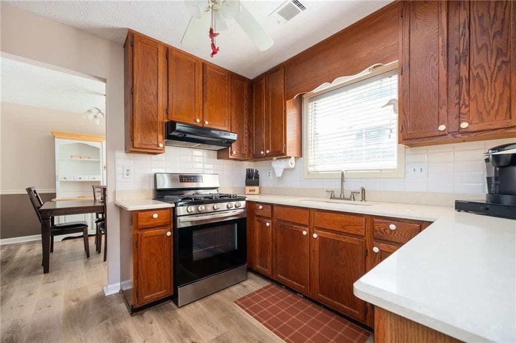 3 bedroom, 2 bathroom, 1,392 sq ft single family residence for sale at 4015 Paloverde Drive, Kennesaw, GA 30144 — photo 8
