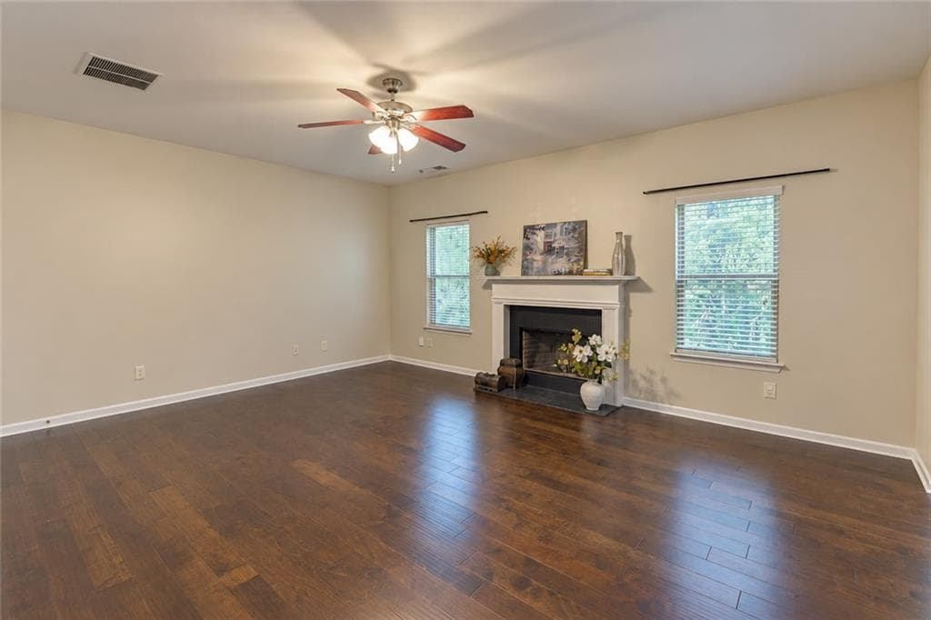 5 bedroom, 4 bathroom, 2,390 sq ft single family residence for rent at 902 Whitfield Oak Road, Auburn, GA 30011 for $2,500 a month — photo 3