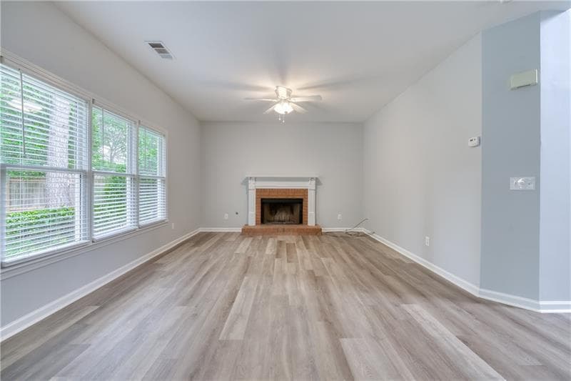 4 bedroom, 3 bathroom, 2,356 sq ft single family residence for rent at 355 Lamme Chase, Johns Creek, GA 30097 for $3,000 a month — photo 7