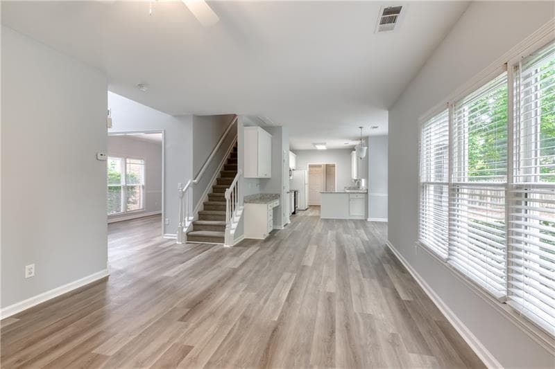 4 bedroom, 3 bathroom, 2,356 sq ft single family residence for rent at 355 Lamme Chase, Johns Creek, GA 30097 for $3,000 a month — photo 9