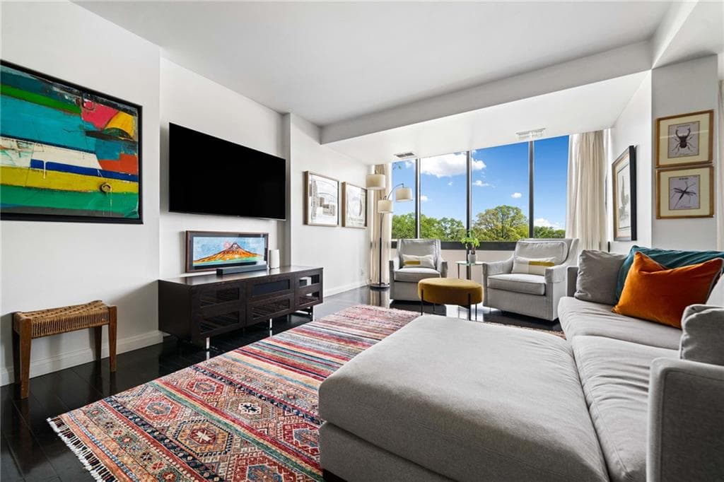 2 bedroom, 2 bathroom, 1,641 sq ft condominium for sale at 145 15th Street 435, Atlanta, GA 30309 — photo 3