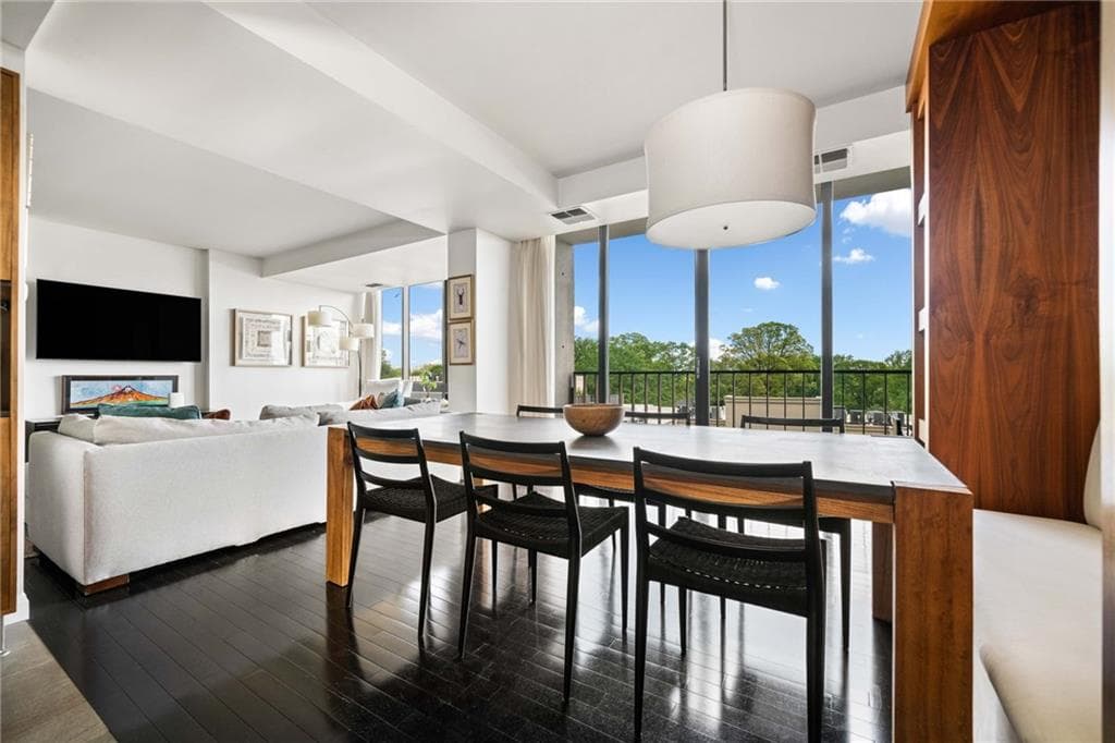 2 bedroom, 2 bathroom, 1,641 sq ft condominium for sale at 145 15th Street 435, Atlanta, GA 30309