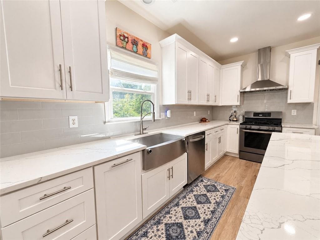 4 bedroom, 4 bathroom, 3,095 sq ft single family residence for sale at 164 Rugby Drive, Suwanee, GA 30024 — photo 10