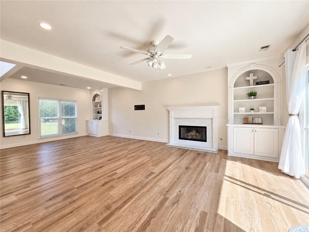 4 bedroom, 4 bathroom, 3,095 sq ft single family residence for sale at 164 Rugby Drive, Suwanee, GA 30024 — photo 4