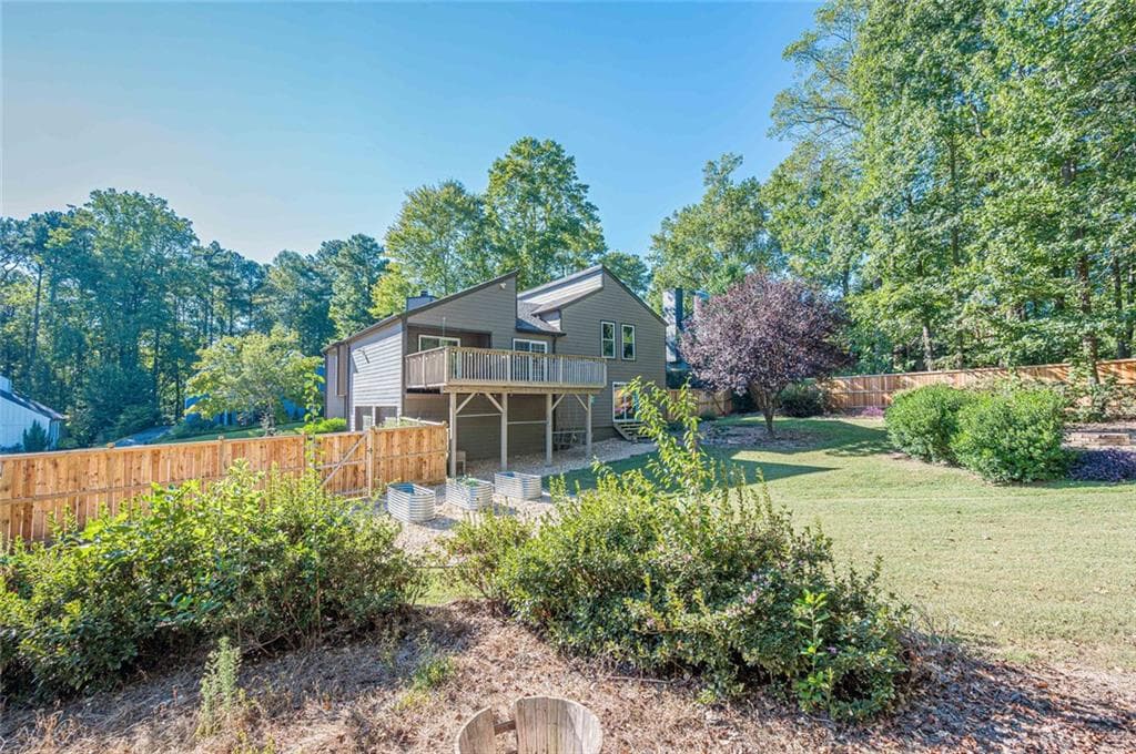 4 bedroom, 3 bathroom, 2,579 sq ft single family residence for sale at 2220 Rock Ridge Road, Marietta, GA 30062 — photo 5