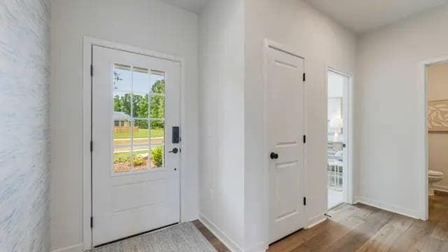 4 bedroom, 3 bathroom, 2,568 sq ft single family residence for sale at 5675 Rosehall Place, South Fulton, GA 30349 — photo 2