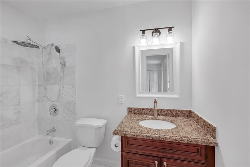 3 bedroom, 3 bathroom, 1,488 sq ft townhouse for sale at 1138 Moorestown Circle, Decatur, GA 30033 — photo 5