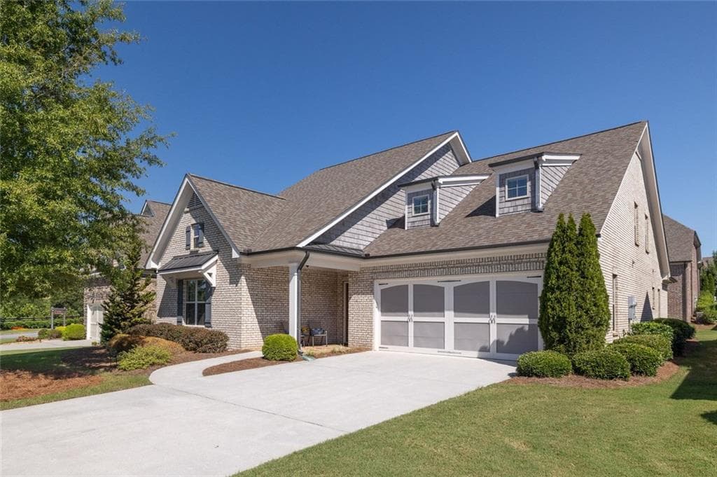 3 bedroom, 4 bathroom, 3,139 sq ft single family residence for sale at 6025 Overlook Club Circle, Suwanee, GA 30024 — photo 2