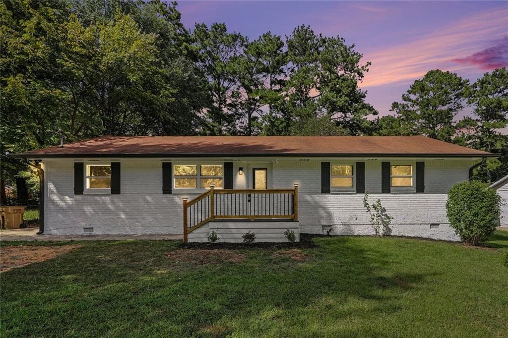 4 bedroom, 2 bathroom, 1,352 sq ft single family residence for sale at 46 Royce Drive, Jonesboro, GA 30238 — photo 3