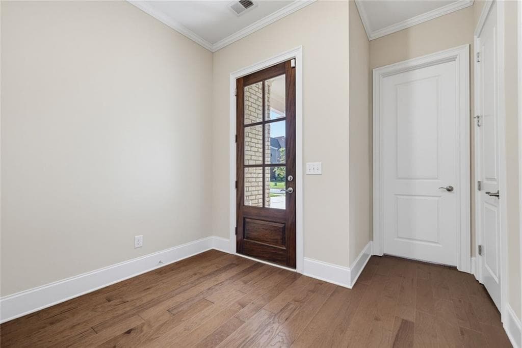 3 bedroom, 4 bathroom, 3,139 sq ft single family residence for sale at 6025 Overlook Club Circle, Suwanee, GA 30024 — photo 5