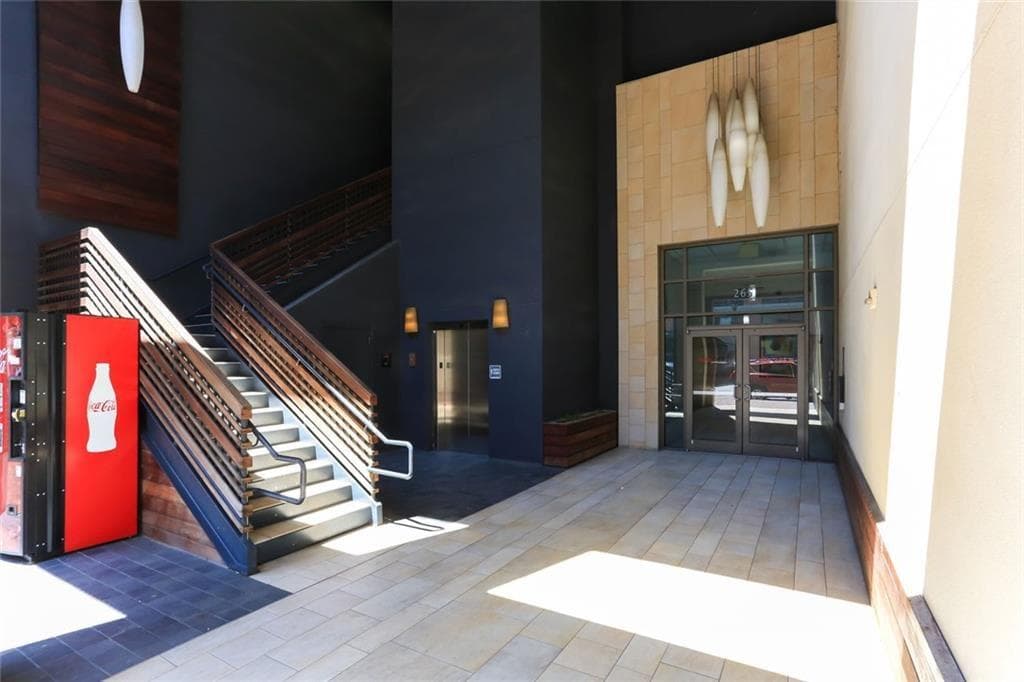 1 bedroom, 2 bathroom, 1,108 sq ft condominium for sale at 265 18th Street 2341, Atlanta, GA 30363 — photo 2