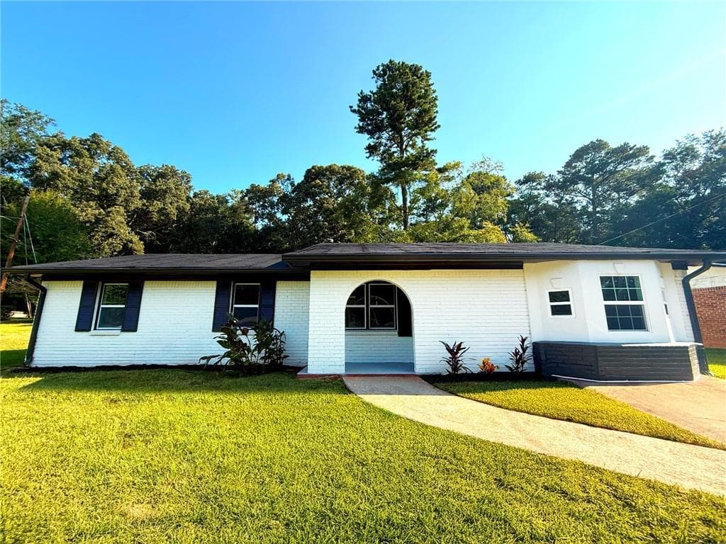 4 bedroom, 2 bathroom, 1,603 sq ft single family residence for sale at 2744 Preston Drive, Decatur, GA 30034 — photo 2
