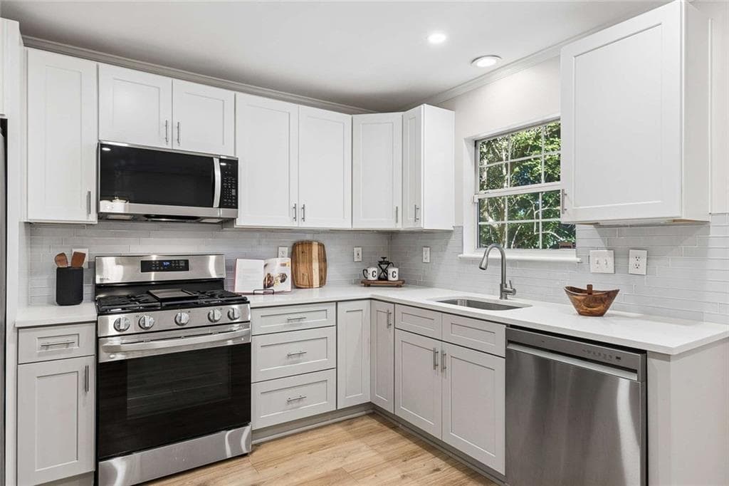 3 bedroom, 3 bathroom, 1,748 sq ft single family residence for sale at 1053 Standard Drive, Brookhaven, GA 30319 — photo 8