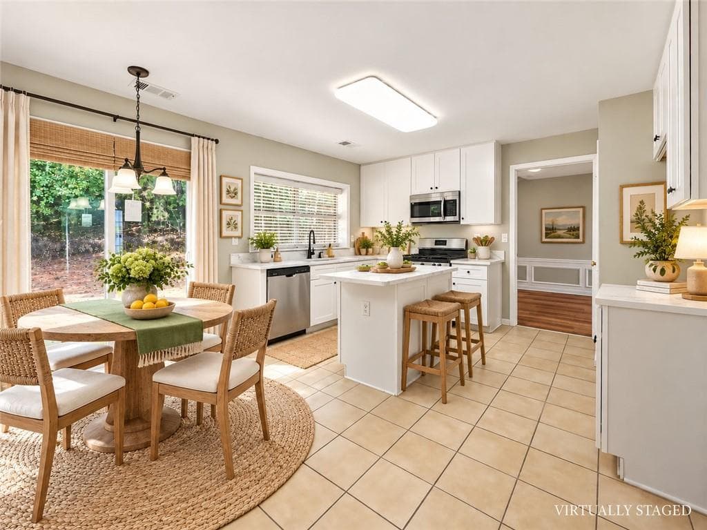 4 bedroom, 3 bathroom, 2,500 sq ft single family residence for sale at 5020 Bankside Way, Peachtree Corners, GA 30092 — photo 6
