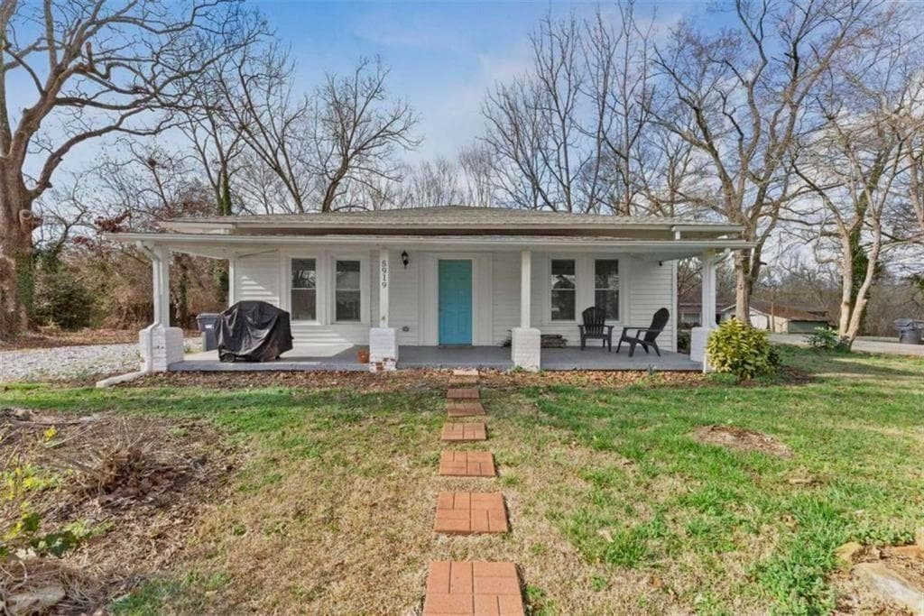 3 bedroom, 2 bathroom, 1,556 sq ft single family residence for rent at 5919 Chattahoochee Street, Lula, GA 30554 for $1,950 a month — photo 1 of 21