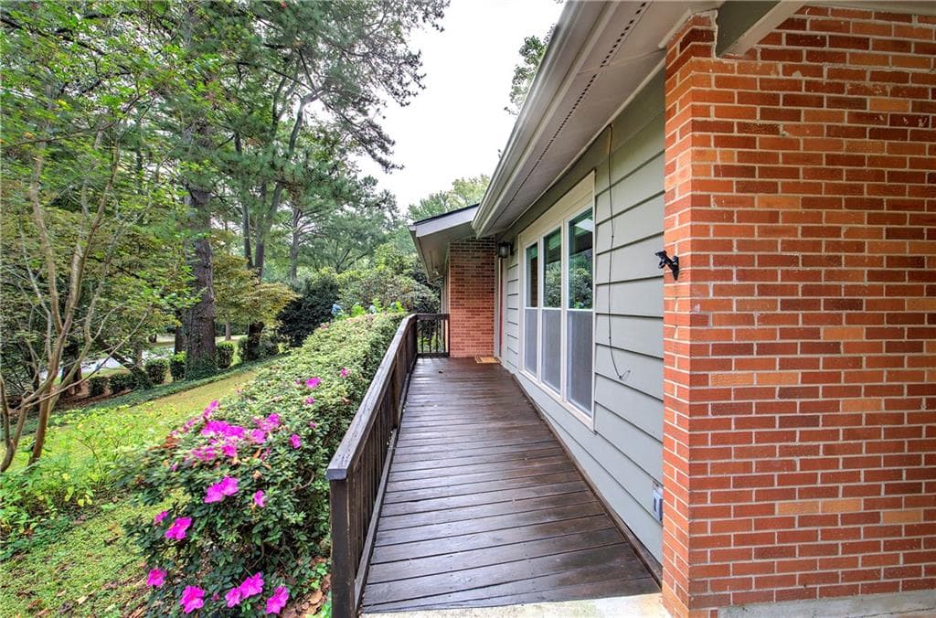 3 bedroom, 2 bathroom, 1,445 sq ft single family residence for rent at 1990 Glenroy Place, Smyrna, GA 30080 for $3,000 a month — photo 4
