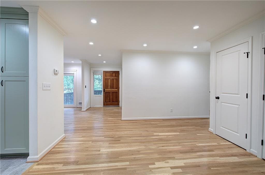 3 bedroom, 2 bathroom, 1,445 sq ft single family residence for rent at 1990 Glenroy Place, Smyrna, GA 30080 for $3,000 a month — photo 10
