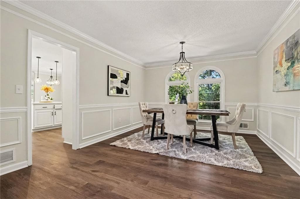 5 bedroom, 4 bathroom, 3,980 sq ft single family residence for sale at 1419 Dunsford Circle, Suwanee, GA 30024 — photo 8