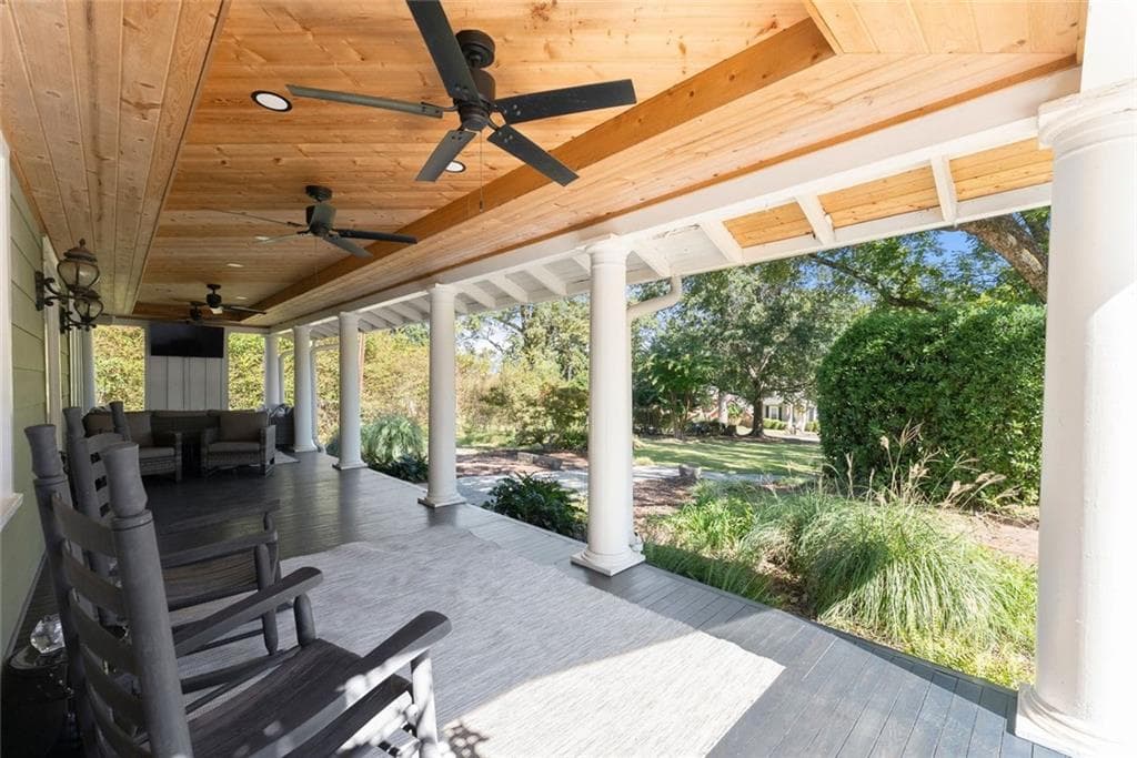 5 bedroom, 4 bathroom, 4,059 sq ft single family residence for sale at 1071 Green Street Circle, Gainesville, GA 30501 — photo 10