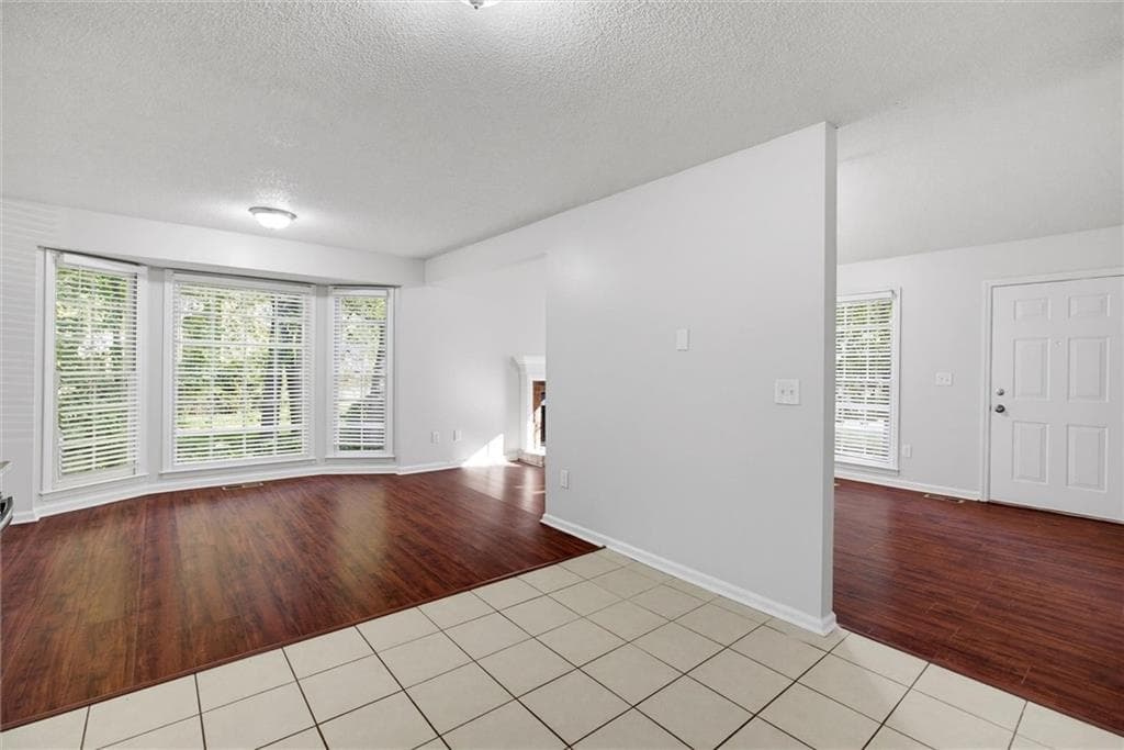 3 bedroom, 2 bathroom, 1,214 sq ft single family residence for sale at 4893 Muirwood Drive, Powder Springs, GA 30127 — photo 7