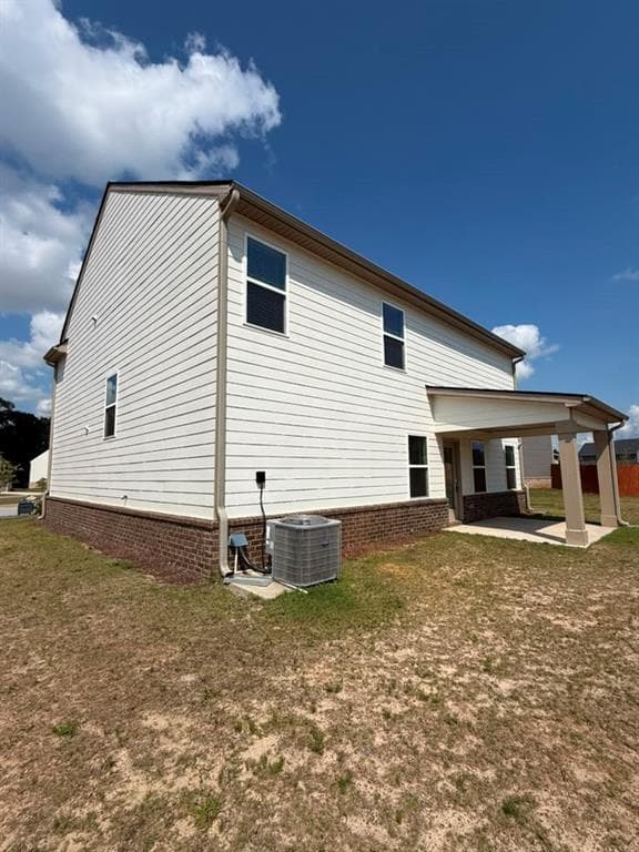 5 bedroom, 3 bathroom, 3,490 sq ft single family residence for sale at 1104 Laflor Way, Mcdonough, GA 30253 — photo 3