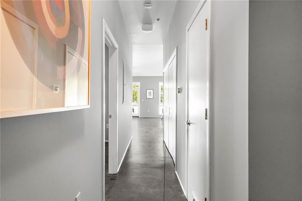 1 bedroom, 2 bathroom, 940 sq ft condominium for sale at 560 Dutch Valley Road 2315, Atlanta, GA 30324 — photo 4