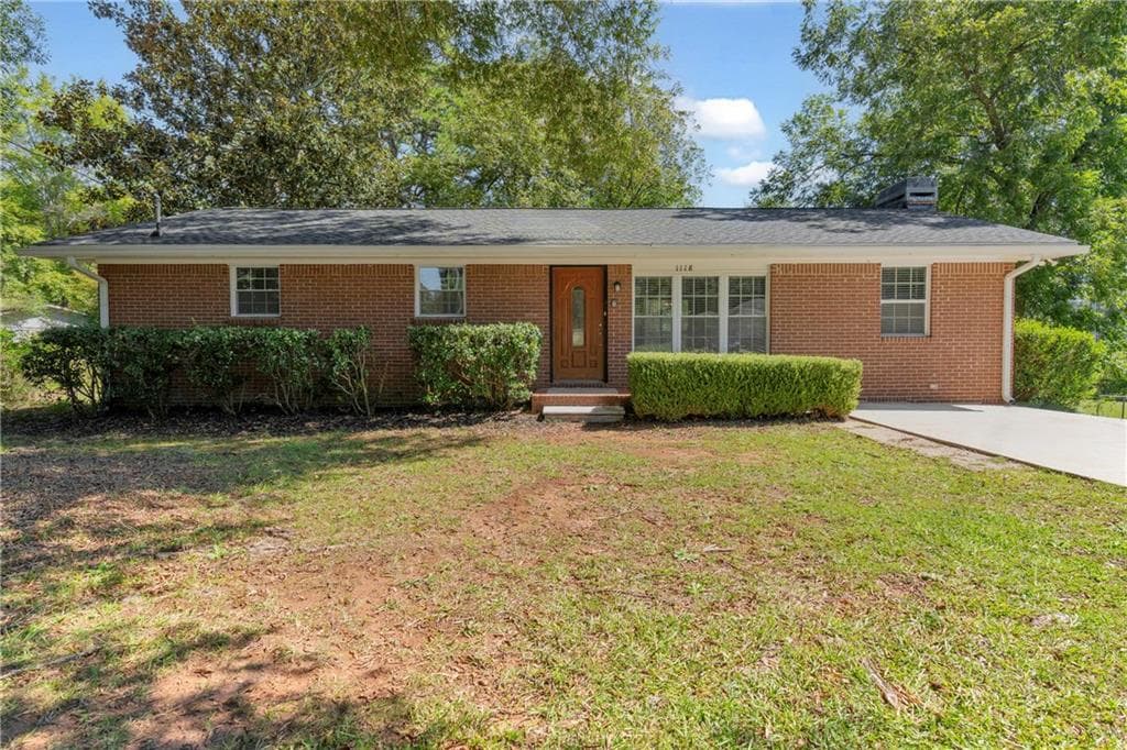 4 bedroom, 2 bathroom, 1,352 sq ft single family residence for sale at 1118 Crestview Circle, Conyers, GA 30012