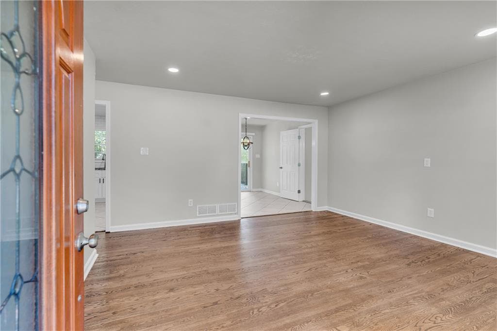 4 bedroom, 2 bathroom, 1,352 sq ft single family residence for sale at 1118 Crestview Circle, Conyers, GA 30012 — photo 3
