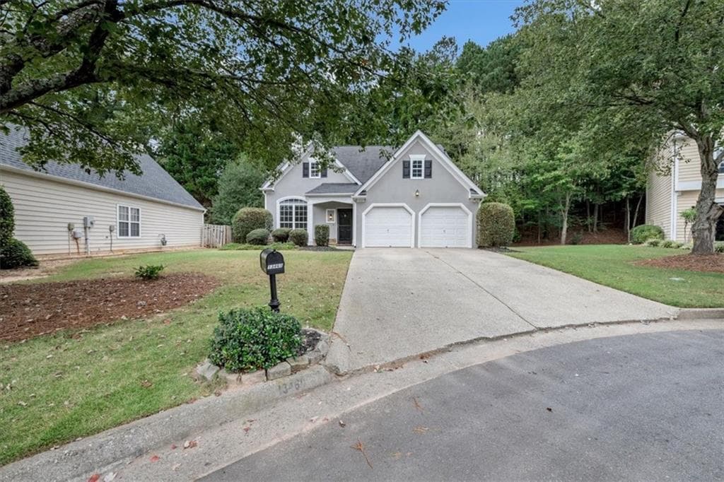 3 bedroom, 2 bathroom, 2,007 sq ft single family residence for sale at 13460 Avensong Crossing, Milton, GA 30004