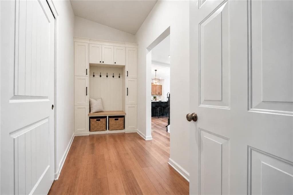 5 bedroom, 4 bathroom, 4,626 sq ft single family residence for sale at 8150 Scenic Ridge Way, Cumming, GA 30107 — photo 6
