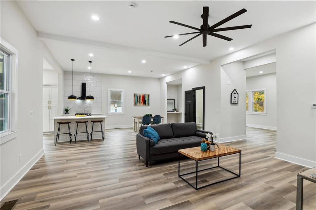 4 bedroom, 6 bathroom, 3,405 sq ft single family residence under contract at 190 Adair Avenue, Atlanta, GA 30315 — photo 3