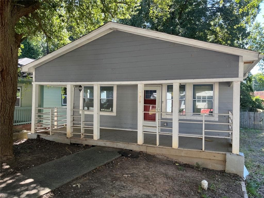 4 bedroom, 3 bathroom, 1,814 sq ft single family residence for sale at 1094 Harwell Street, Atlanta, GA 30314