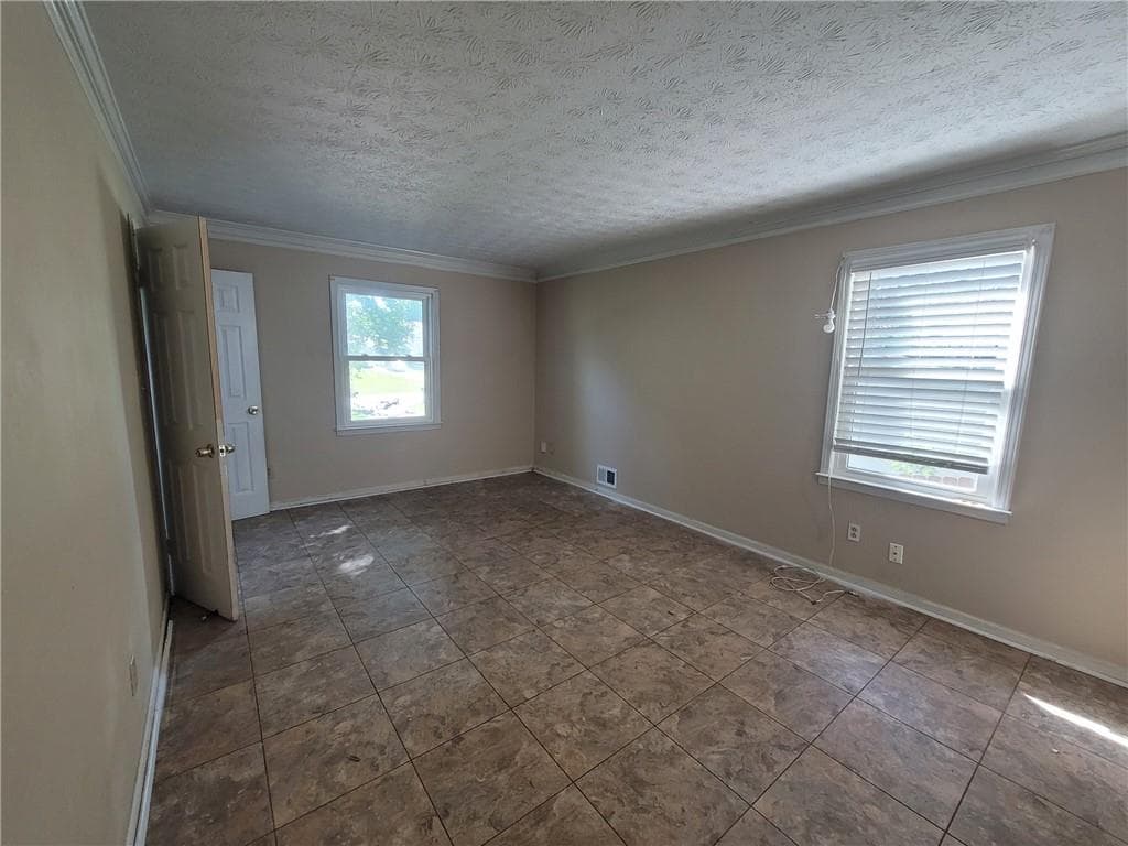 5 bedroom, 3 bathroom, 3,154 sq ft single family residence for sale at 538 Cole Drive, Lilburn, GA 30047 — photo 8