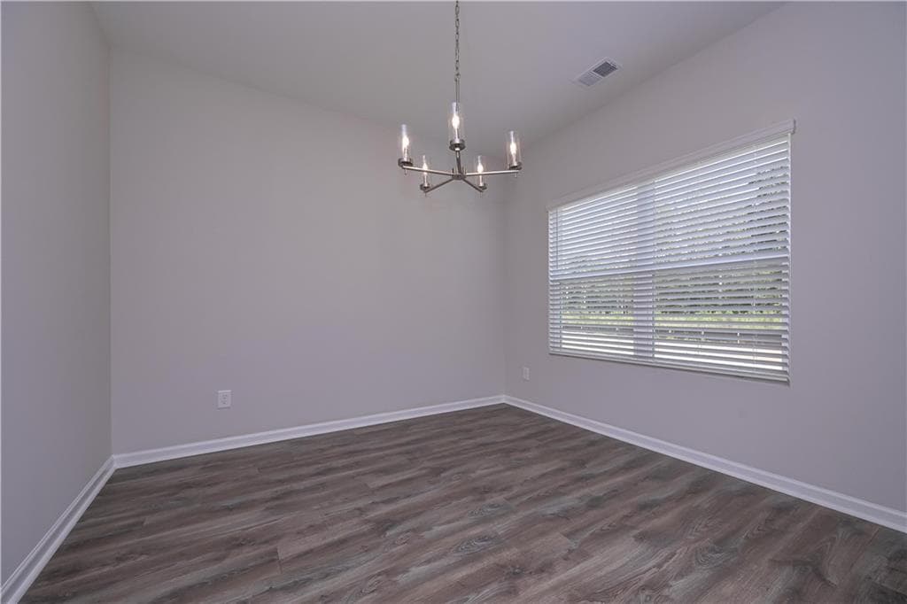 4 bedroom, 3 bathroom, 2,000 sq ft single family residence for sale at 483 Charleston Place, Villa Rica, GA 30180 — photo 4