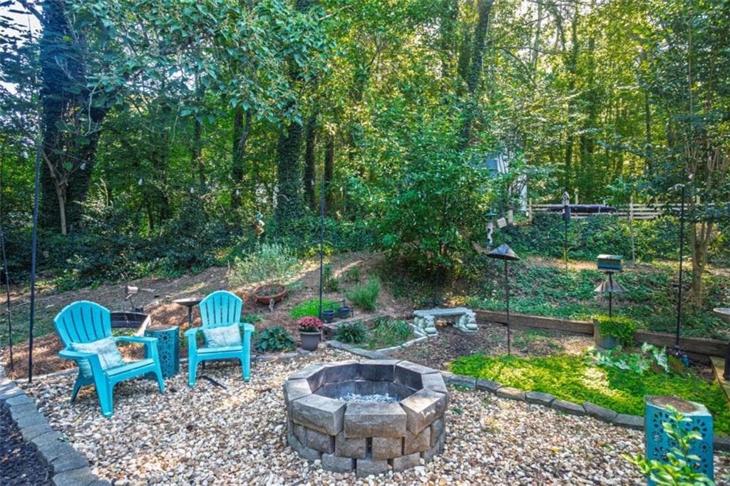 3 bedroom, 3 bathroom, 1,830 sq ft single family residence for sale at 769 Slew Avenue, Lawrenceville, GA 30043 — photo 6