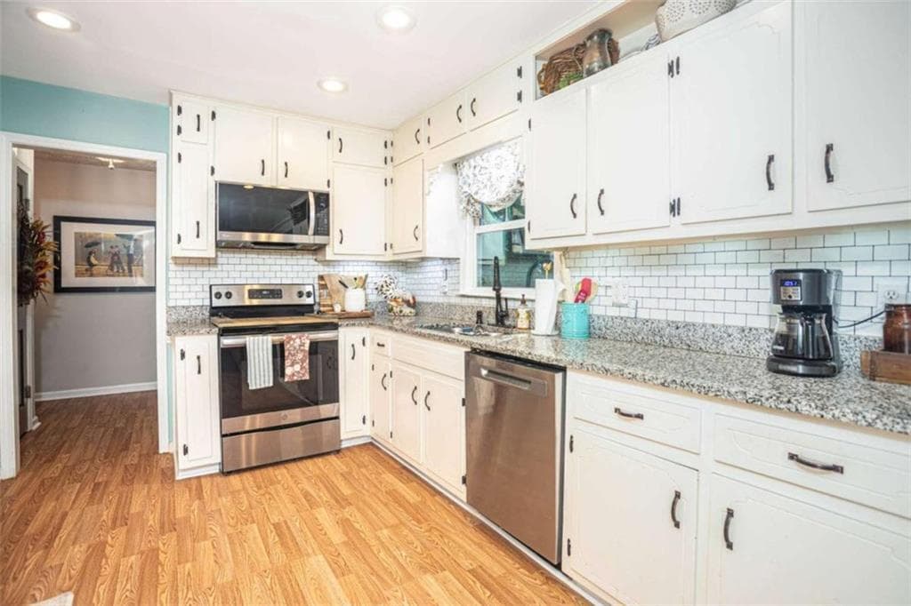 3 bedroom, 3 bathroom, 1,830 sq ft single family residence for sale at 769 Slew Avenue, Lawrenceville, GA 30043 — photo 7