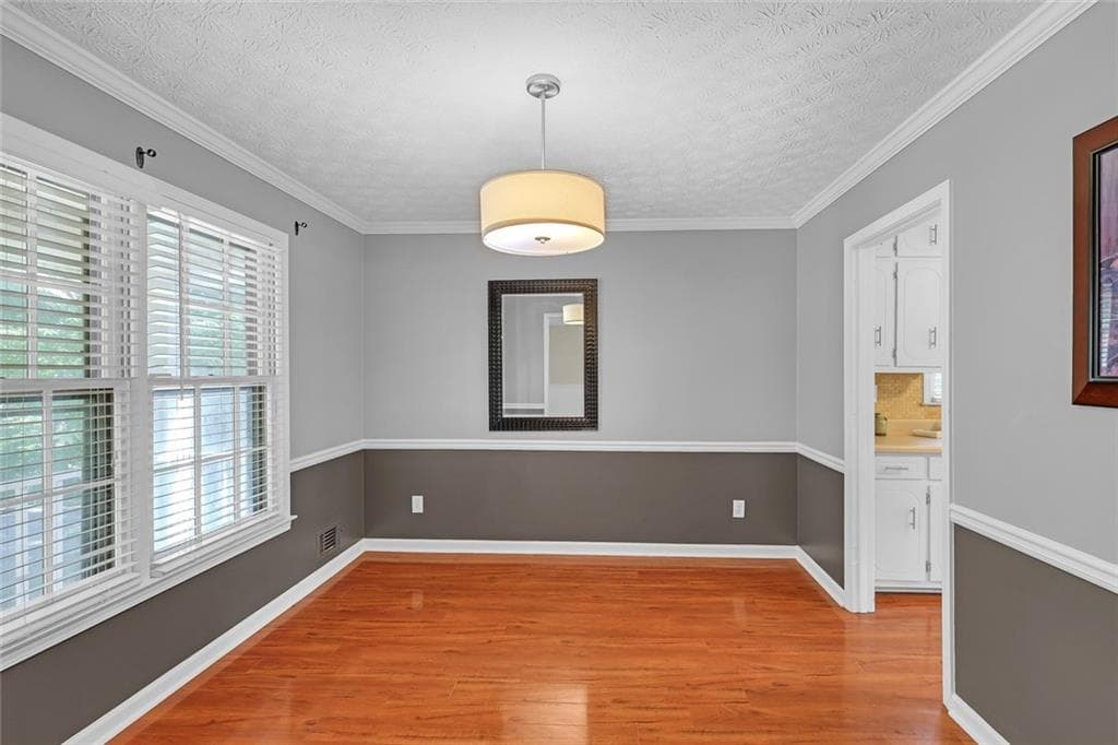 3 bedroom, 2 bathroom, 2,487 sq ft single family residence for sale at 5728 Four Winds Court, Lilburn, GA 30047 — photo 10