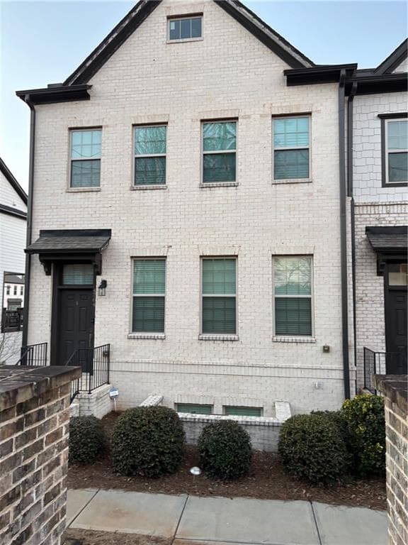 4 bedroom, 4 bathroom, 2,673 sq ft townhouse for sale at 4764 Highside Way, Smyrna, GA 30082