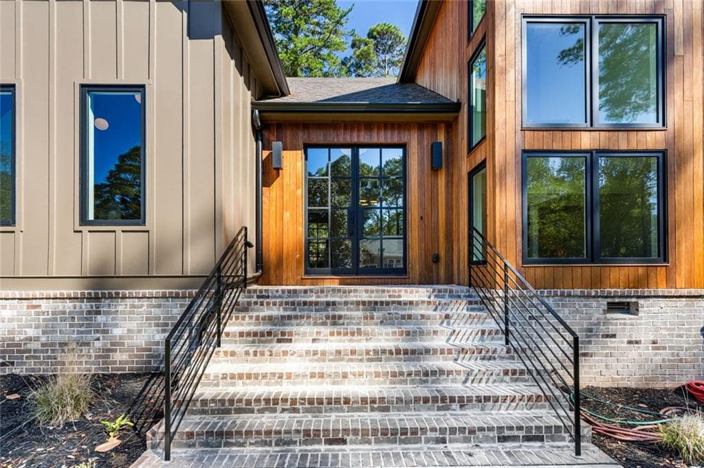 7 bedroom, 7 bathroom, 5,000 sq ft single family residence for sale at 1463 Collier Drive, Smyrna, GA 30080 — photo 7