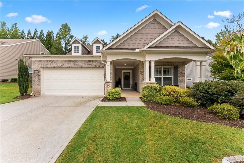 3 bedroom, 3 bathroom, 2,402 sq ft single family residence for sale at 7435 Ashford Manor Way, Cumming, GA 30040