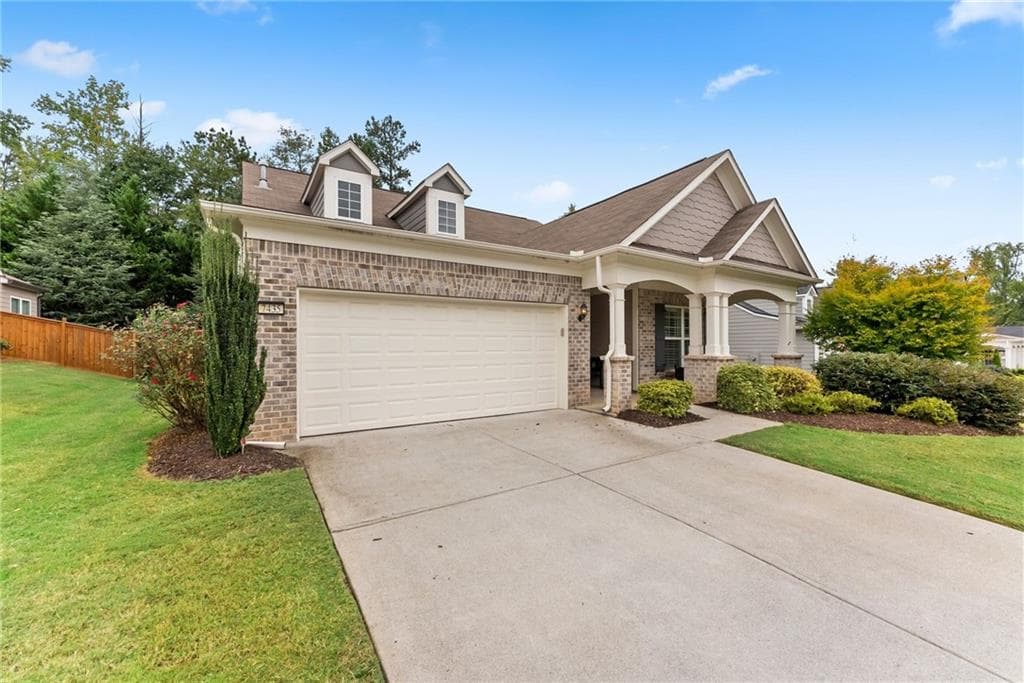 3 bedroom, 3 bathroom, 2,402 sq ft single family residence for sale at 7435 Ashford Manor Way, Cumming, GA 30040 — photo 2
