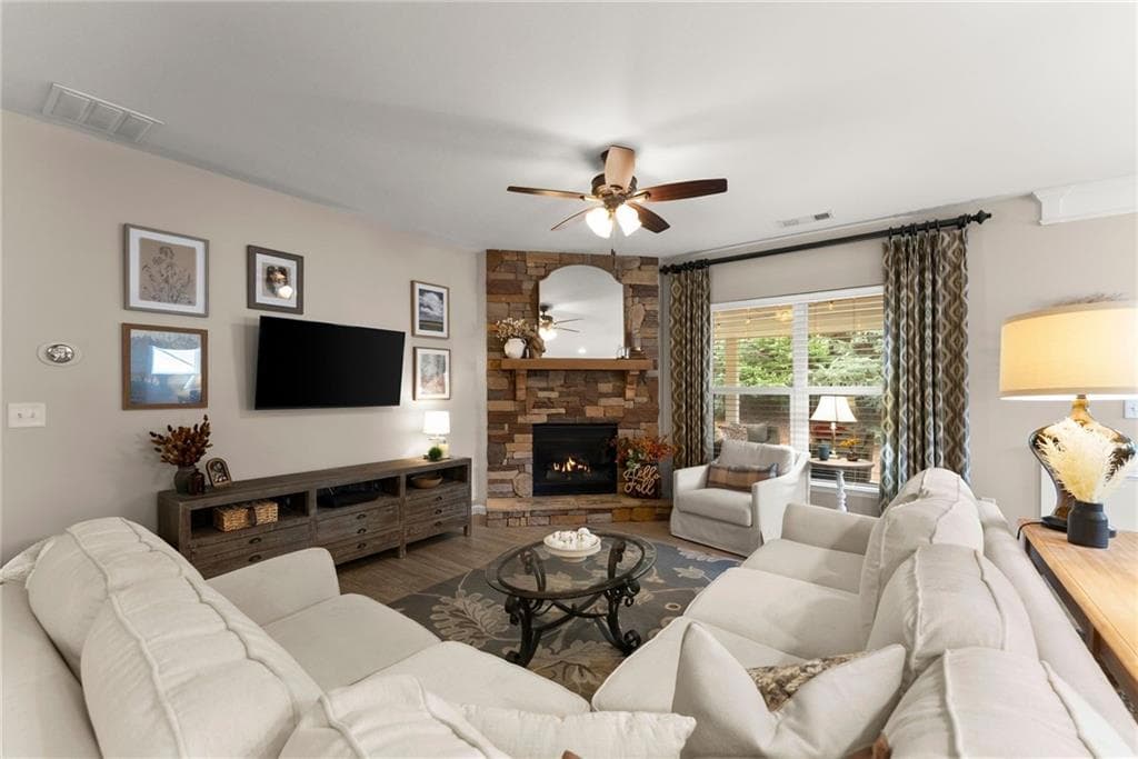 3 bedroom, 3 bathroom, 2,402 sq ft single family residence for sale at 7435 Ashford Manor Way, Cumming, GA 30040 — photo 10