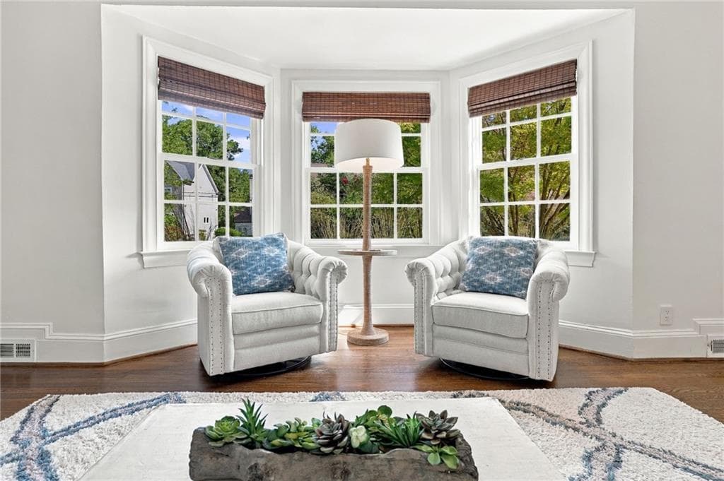 3 bedroom, 2 bathroom, 2,527 sq ft single family residence under contract at 656 Darlington Road, Atlanta, GA 30305 — photo 5