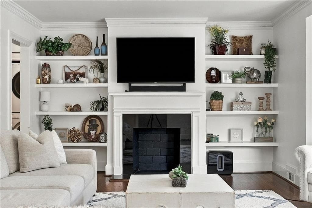 3 bedroom, 2 bathroom, 2,527 sq ft single family residence under contract at 656 Darlington Road, Atlanta, GA 30305 — photo 7