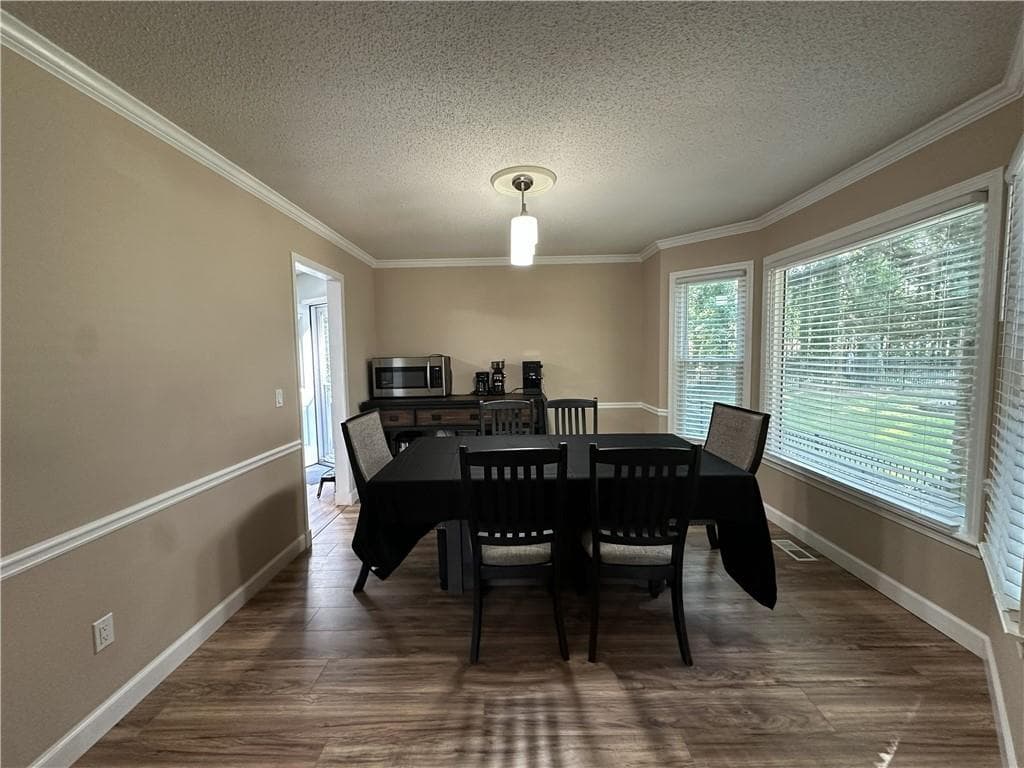 4 bedroom, 2 bathroom, 2,062 sq ft single family residence for sale at 106 Courtland Circle, Powder Springs, GA 30127 — photo 10