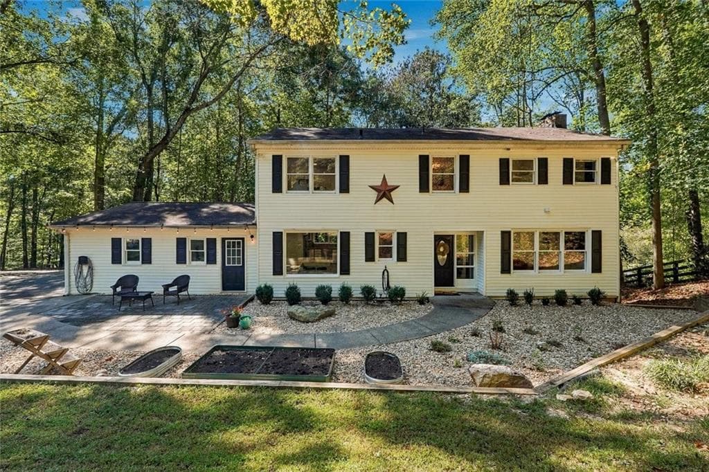 4 bedroom, 3 bathroom, 2,364 sq ft single family residence for sale at 731 Longview Drive, Canton, GA 30114
