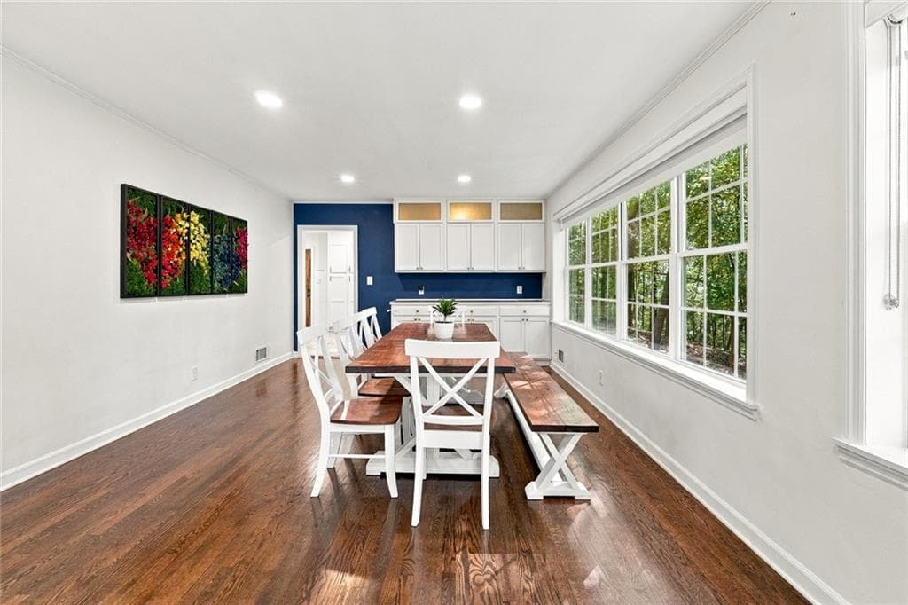 4 bedroom, 3 bathroom, 2,364 sq ft single family residence for sale at 731 Longview Drive, Canton, GA 30114 — photo 8